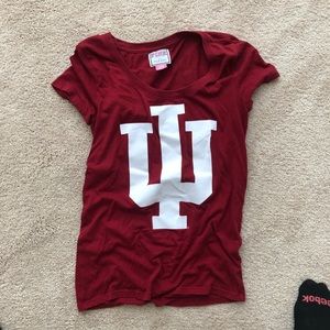 VS Pink IU t shirt sz L